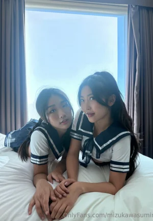 Onlyfans Mizukawa Sumire lesbian show in schoolgirl costume